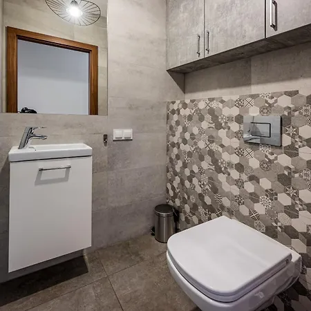Rentplanet - Ksiecia Witolda Apartment